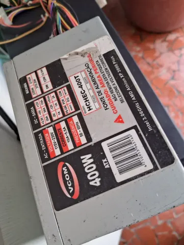 Fonte de Alimentação VCOM HCHEC-400T 400W ATX