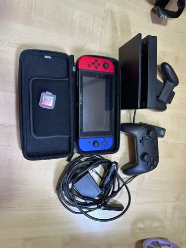Nintendo Switch V2 Desbloqueado || 32gb || Cartão 128gb || Até 12x sem juros || Loja Físic
