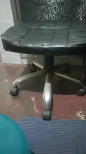 Banco cadeira, giratória, base inox, elevação a gas.
