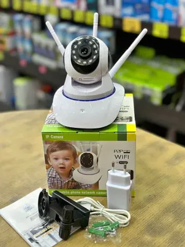 Câmera Wi-Fi Com Giro 360 Graus