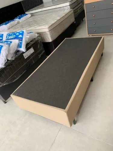 Base box solteiro