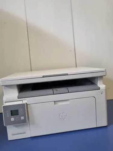 Impressora Hp LaserJet Ultra MFP M134a Monocromática Multifuncional Branca USB 