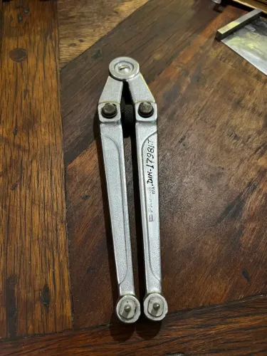 chave de pino para porcas de fenda na face DIN 17981.7