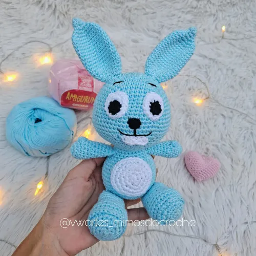 Coelhinho Amigurumi Sansão 