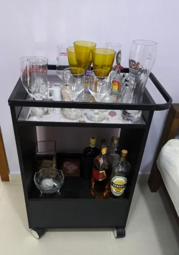 Barzinho portátil  com rodas em madeira TOKSTOK 