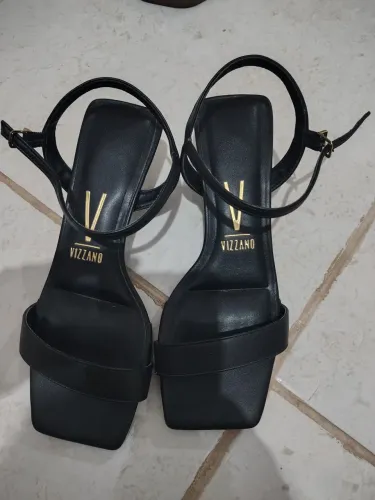 Sandália Vizzano 