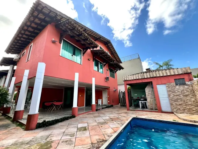 Casa à venda no Cond. Greenville 1 , 5 suítes , 450m2 + piscina por 2MM