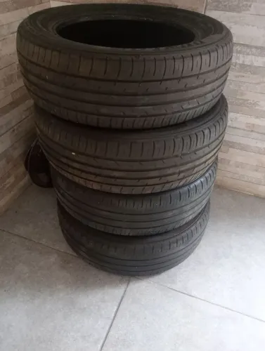 Pneus 185/60/15  dunlop
