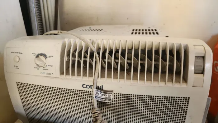 ACJ Consul 220 volts