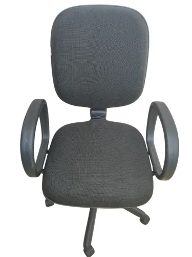 Cadeira de escritório giratória estofada espaldar médio com regulagem de altura