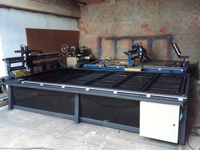 Máquina de Corte a plasma CNC 3000x1500mm