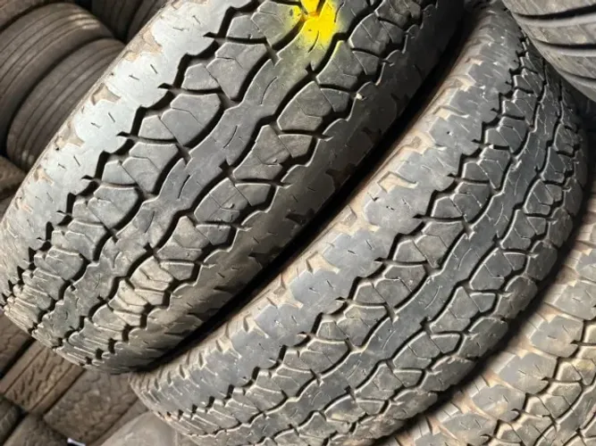Pneu Firestone 215/80/16 75 % vida útil
