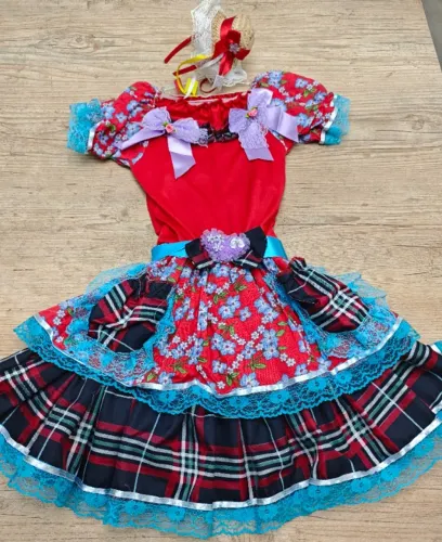 Vestido menina festa junina usado 2x tamanho m em excelente estado