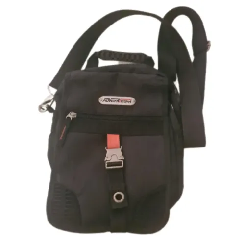 Bolsa de Ombro Advent Team Preta