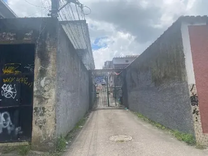 Pilares - Rua Jacarei Casa 2qtos (Imóvel Retomado Caixa)