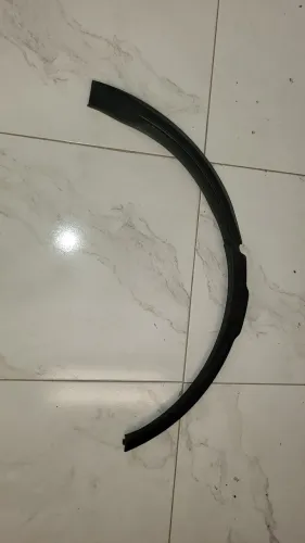 Moldura traseira esquerda evoque 12/15