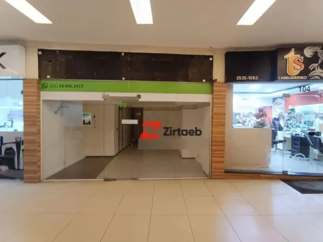 LOJA COM JIRAU, BANHEIRO PRIVATIVO, VAGA DE GARAGEM E VITRINE DE BLINDEX EM BOTAFOGO