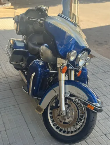 Harley Davidson FLHTCU Ultra classic Electra Glide 