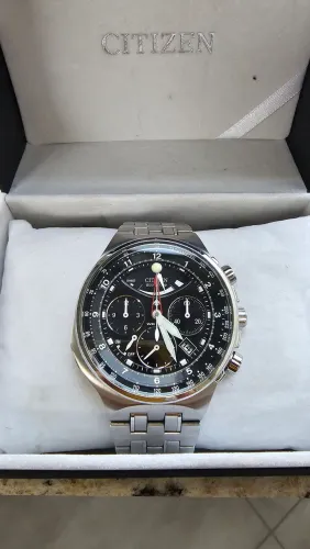 Relógio Citizen Eco-Drive Cronógrafo 2100