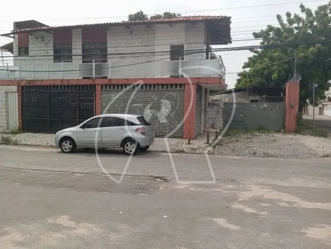 Terreno de 427,50 m2 com prédio na Rua Barão de Aracati, Joaquim Távora