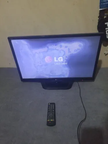 TV/MONITOR LG 28'' COM FONTE OROGINAL E COM CONTROLE