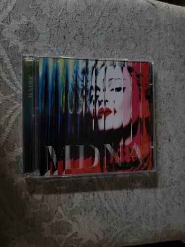 CD Madonna MDNA Deluxe Duplo