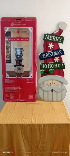 PLACA DECORATIVA DE MADEIRA PINTADA A MÃO P/NATAL 81CM ALTURA