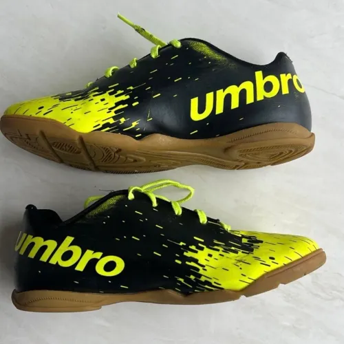 chuteira infantil umbro para society