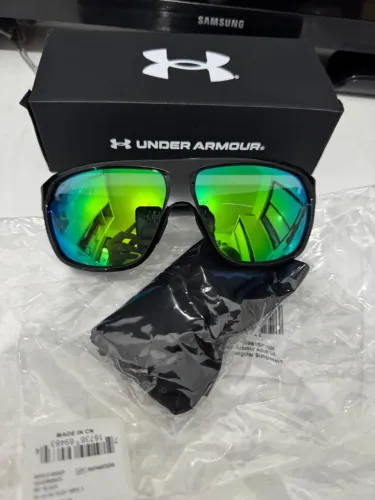 Óculos de sol Under Armour