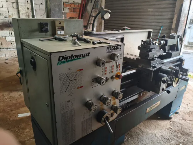 Torno mecânico diplomat 3001