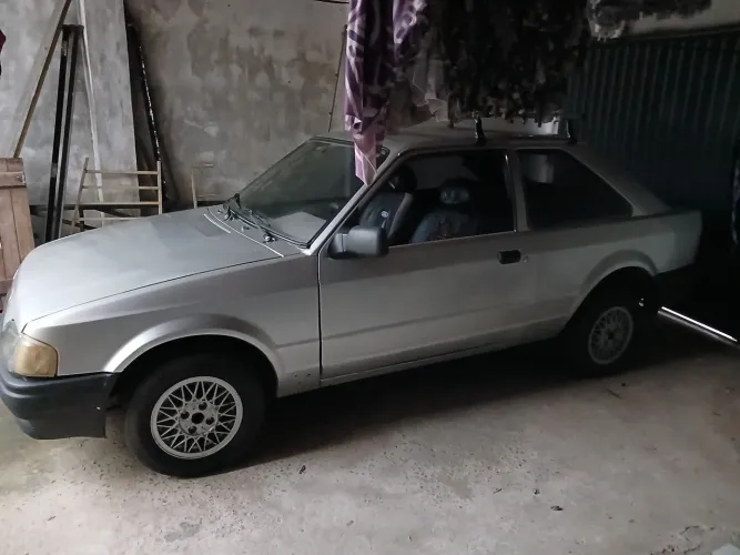 Ford Escort GL 1.6i / 1.6 (álcool) 1991