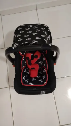 Carrinho de Bebê + Bebê Conforto Multikids Mickey - Completo, Ótimo Estado