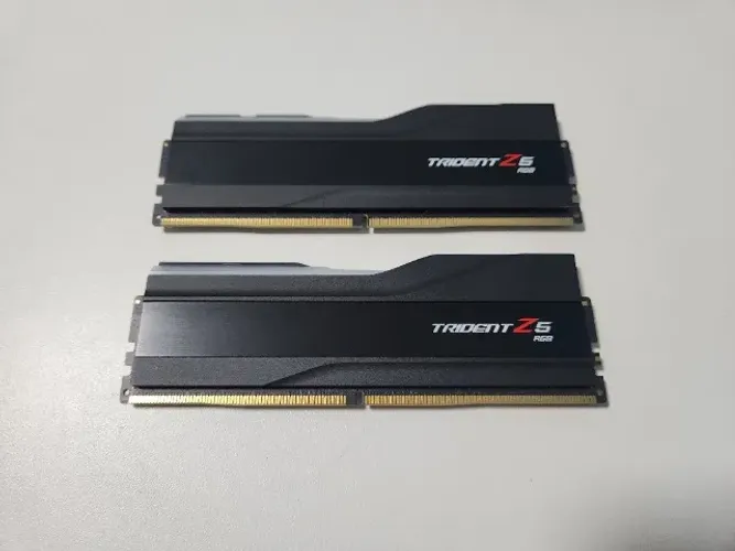 Memoria ram G Skill Trident Z5 RGB 64gb 6400mhz cl32 XMP 3.0