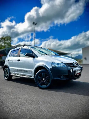 Volkswagen Crossfox 1.6 MI Total Flex 8V 5P 2009