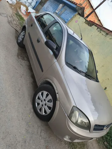 Chevrolet Corsa Sedan 1.0 MPFI 8V 71cv 4P 2004