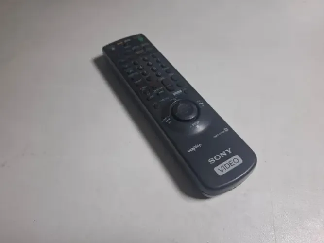 Controle remoto ORIGINAL Sony - RMT-V239 (Video Cassete antigo)