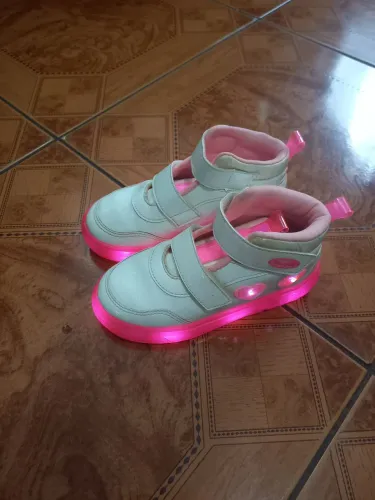 TÊNIS DE LED INFANTIL PAMPILI SNEAKER LUZ - tamanho 31
