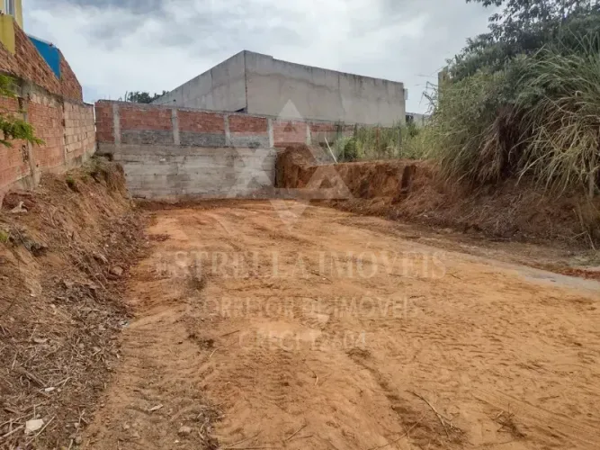 Terreno plano disponível para venda com 267,00m² localizado no bairro de Nova Itaúna - Saq