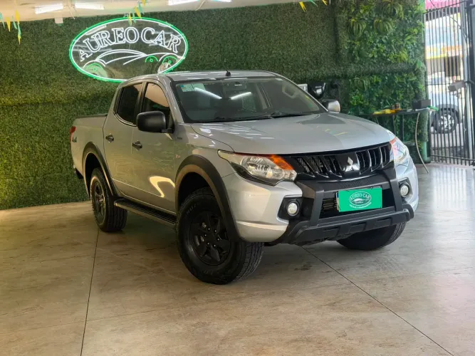 Mitsubishi L200 Tri. Outdo. GLS 2.4 CD 4X4 Die. AUT 2023