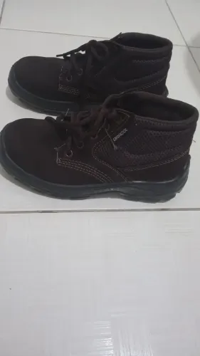 Bota de segurança tam. 35