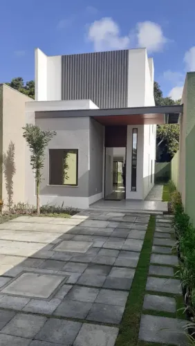 Excelente duplex com 140m2 de área construída.