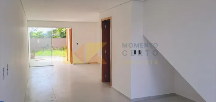 Grande oportunidade de compra de Sobrado, ótima localização no bairro Água verde em Blumen