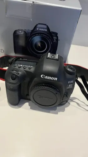 Kit Câmera Fotográfica Cânon 5D Mark IV + Lente 50mm 1.8 + Flash Godox V860