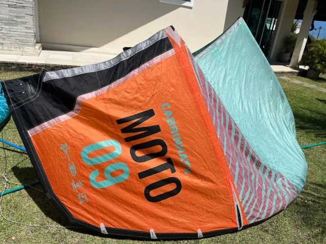 Kite Cabrinha Moto 9m 2022 + Barra Trimlite 2022 média