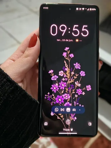 Vendo ou troco por celular inferior mais volta. Moto edge60 fusion 256g