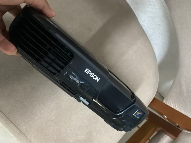 Projetor Epson S10+ | Não dá imagem