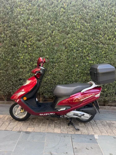 Suzuki Burgman 