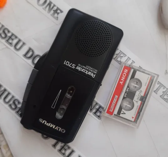Mini gravador antigo Panasonic RELIQUIA com fita funcionando 