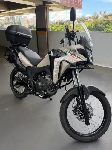 SAHARA 300 ADV