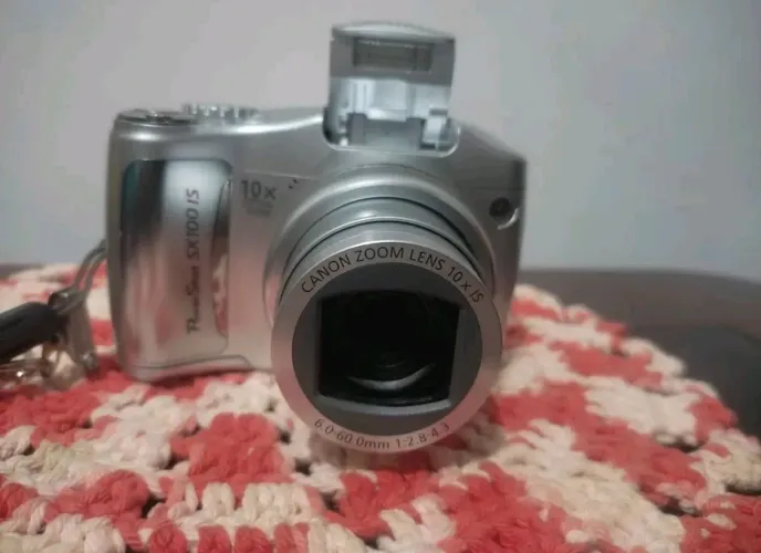 Câmera fotográfica Canon 